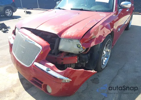 2006 Chrysler 300C z USA, uszkodzony, nr VIN 2C3KA63H86H418423